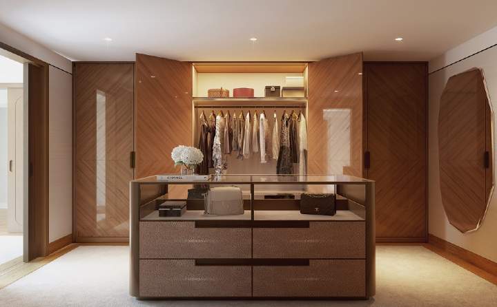 Walk-in closet